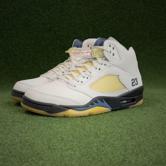 Jordan 5 X A Ma Maniere ‘Dawn’ 11W/9M - Picture 4 of 5